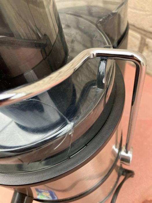Соковитискач Scarlett SC-016 на запчастини