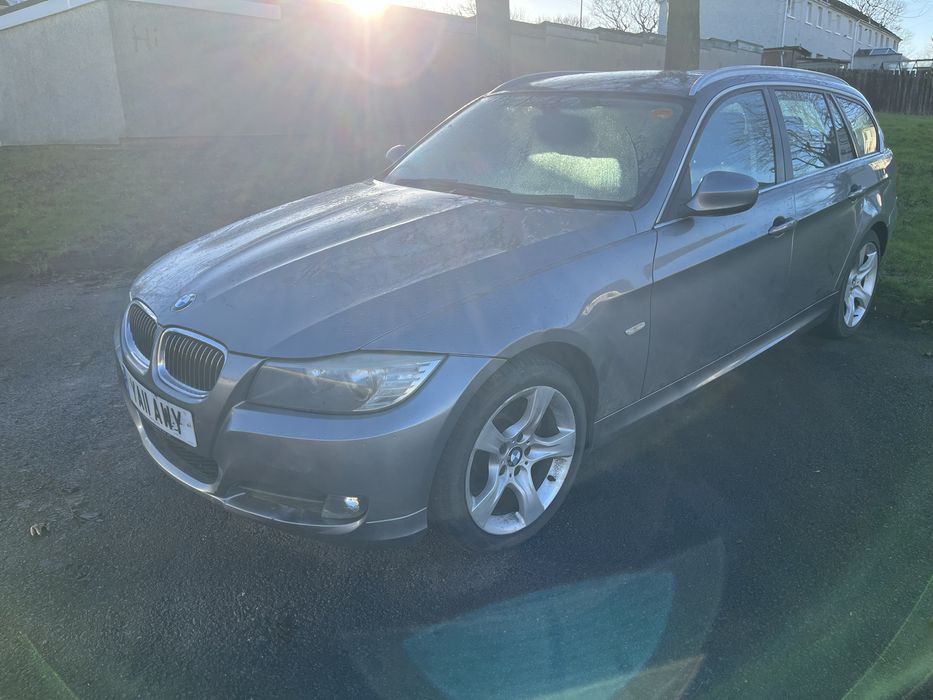 Bmw E91 318d exclusive edition polift 2011 anglik 2.0 n47