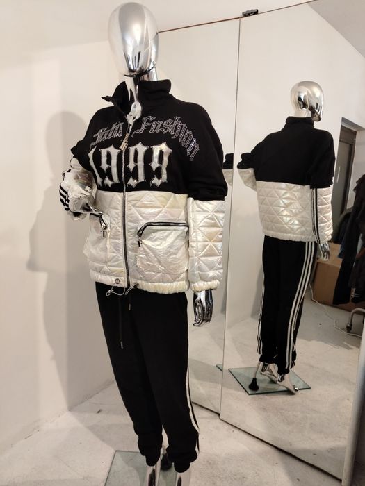 Stylowy komplet  marki T.A.T.U