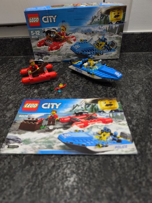 LEGO City 60176 Ucieczka rzeką