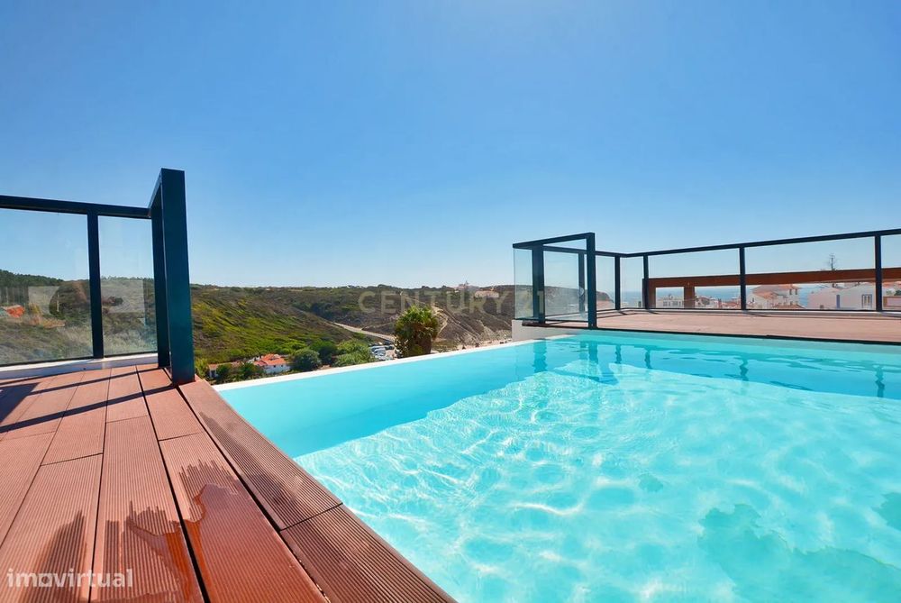Apartamento T3 c/ Piscina e Garagem