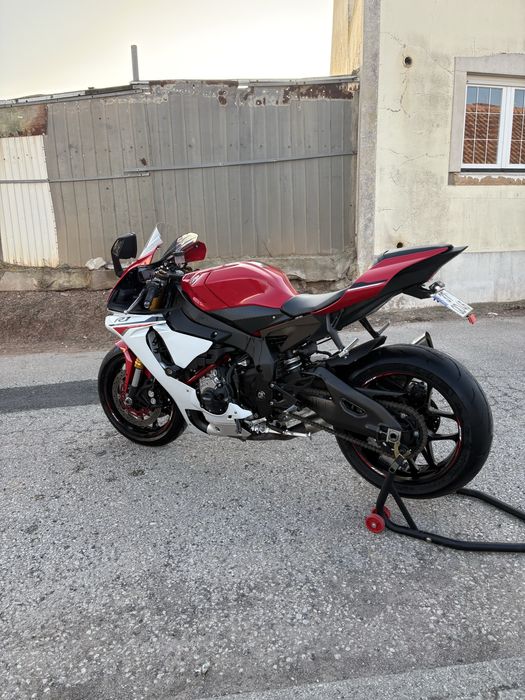 Yamaha YZF R1 2015