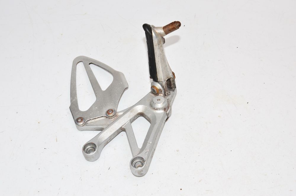 Set Lewy Podnóżek Kierowcy Honda CBR 600 F4 PC35