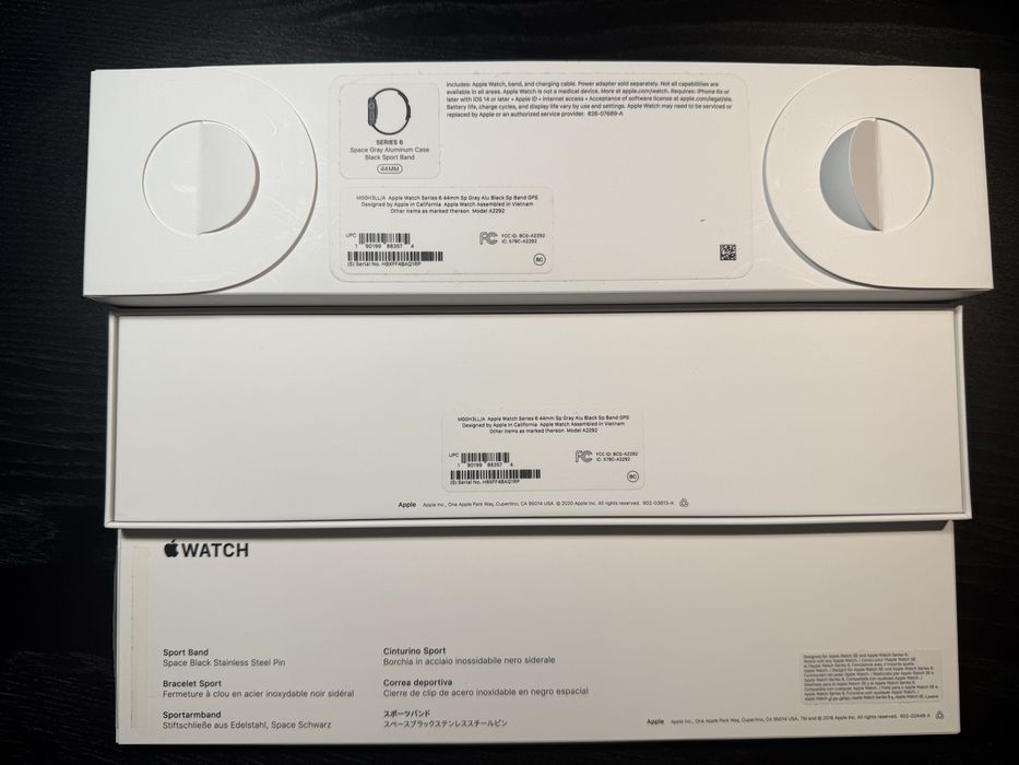 Apple Watch Series 6 44 mm GPS Black Sport Band