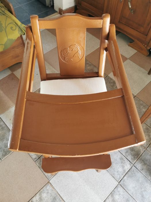 Cadeira de mesa de bebé
