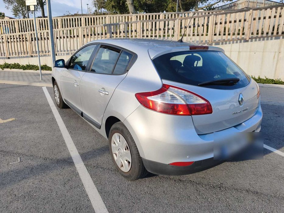 Renault Mégane 1.5 dCi 90cv Confort — 2011 — 142.700 km — Único dono — photo 3