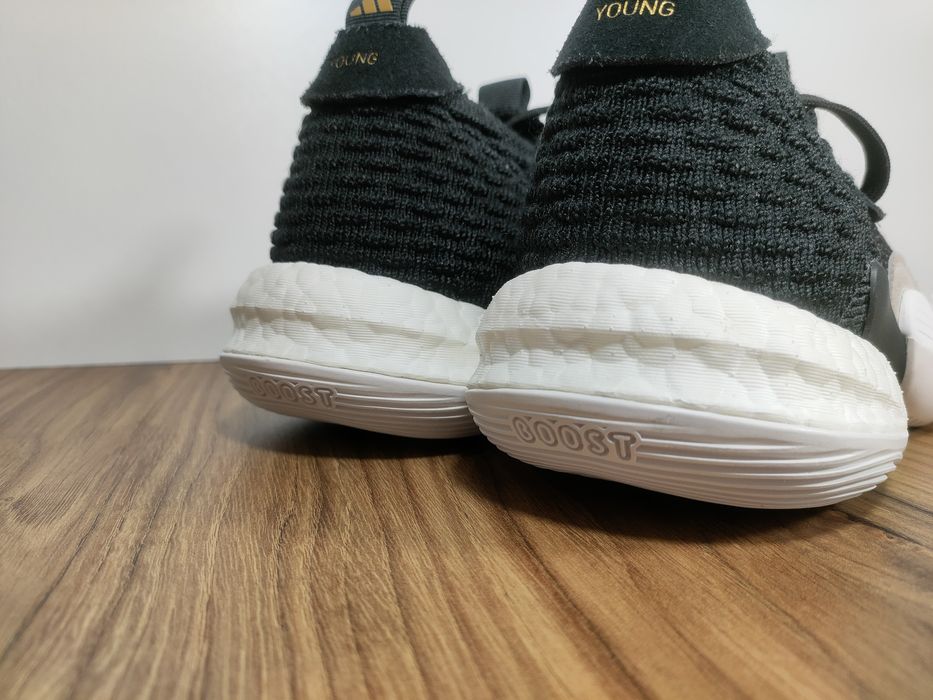 Buty Adidas Trae Young 2.0 Boost Basketball skórzane r. 39 1/3 25cm