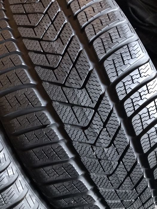 285/30/21+255/35/21 R21 Pirelli Sottozero 3 4шт зима