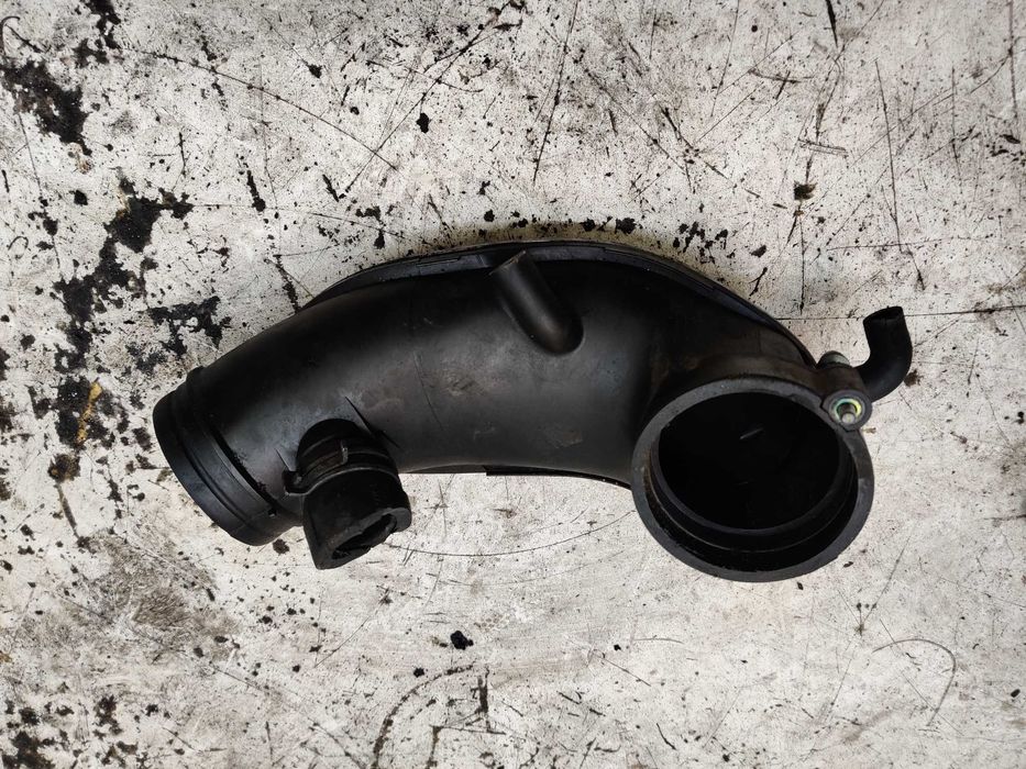 Audi A4 B6 3.0 B Rura Dolot Powietrza