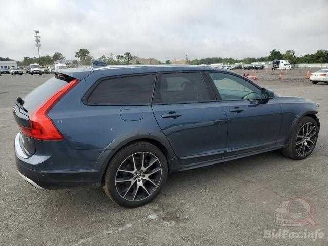 Двері Volvo V90 запчастини вольво в90