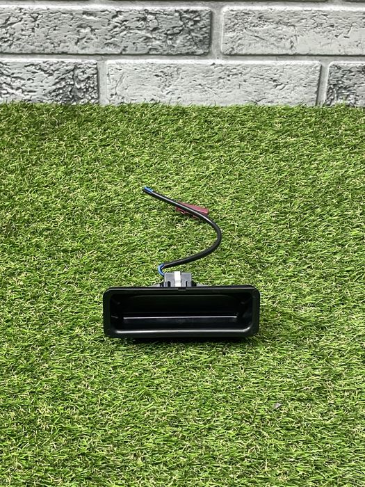 Кнопка відкривання багажника нова BMW E39/E60 Код:289