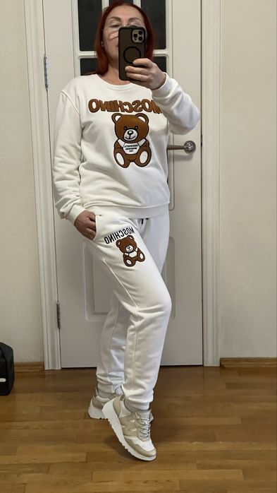 Костюм спортивный женский MOSCHINO (Couture) размер L