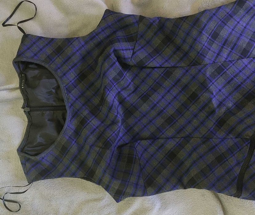 Sukienka w kratke Mohito