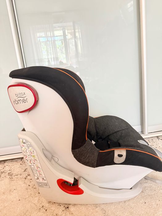 Автокрісло Britax Römer KING II LS 9–18 кг