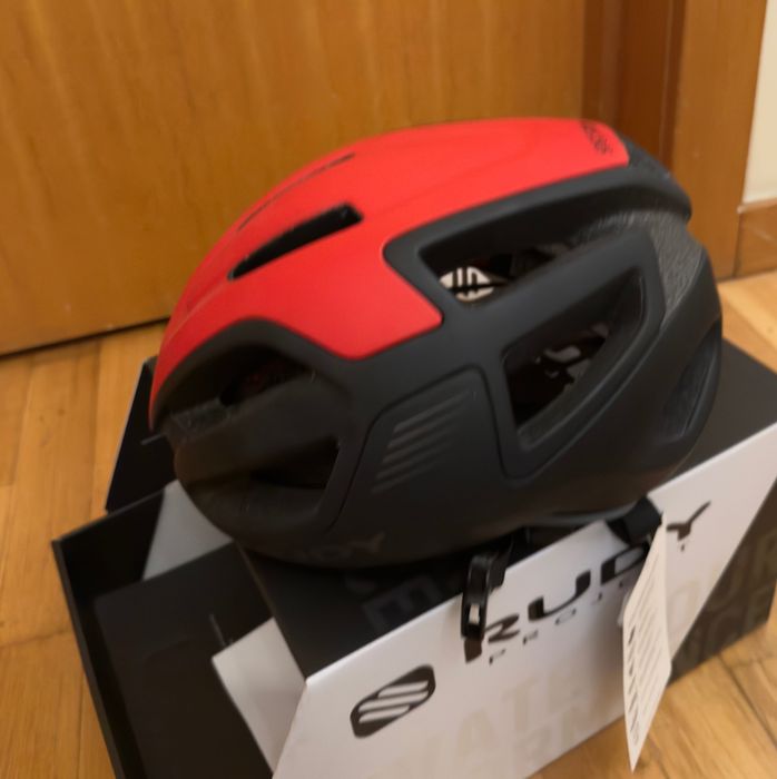 Capacete ciclismo Rudy project