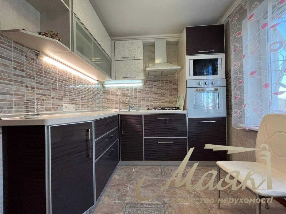 продам 2-к.кв.6/9,пр.Преображенський,25,зуп.Школа