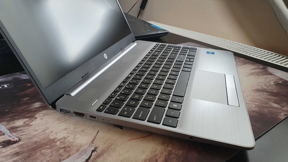 Nowy, nieużywany Laptop HP 250 G9