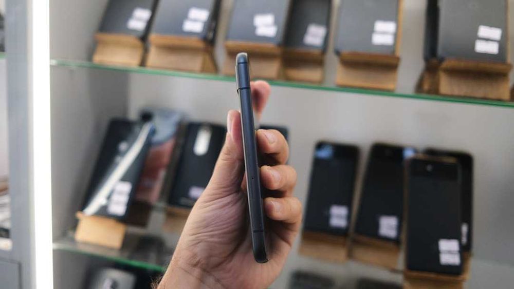 Google Pixel 8a 8/128GB Obsidian Neverlock