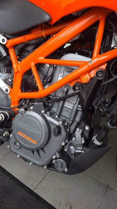 KTM Duke 390 completa