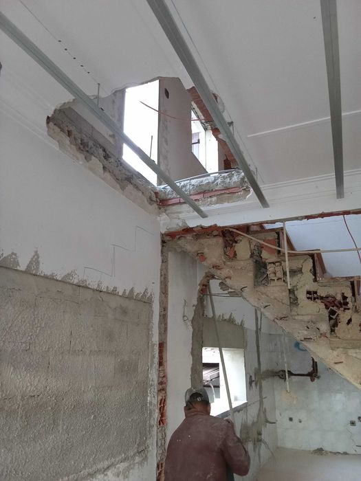 Estucador e  obras em geral, pedreiro ladrilhador, Pintura e capoto.