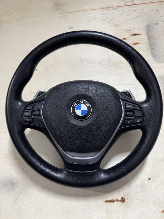 Кермо Руль BMW F30 F31 рестайлінг з підігрівом з лепестками