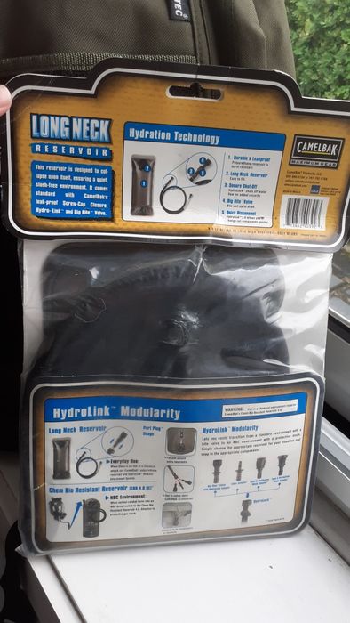 Mochila militar Miltec e kit hidratação