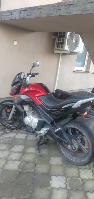 Sprzedam motor junaka  125