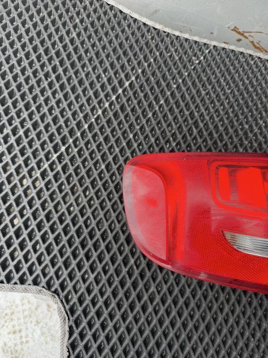 Задний левый стоп Audi A4 B8 универсал наружный диод