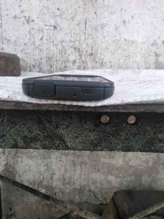 Смартфон Kyocera DuraForce Pro E6820