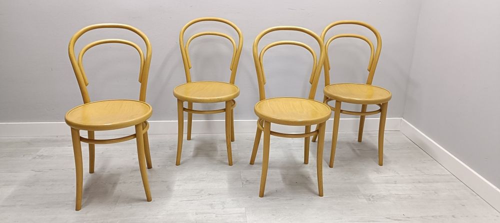 Krzesła drewniane a 14 jak Thonet Fameg Radomsko  bardzo ładne
