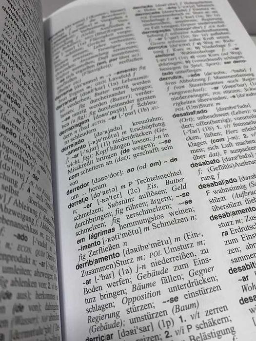 Dicionário Escolar Verbo de Alemão