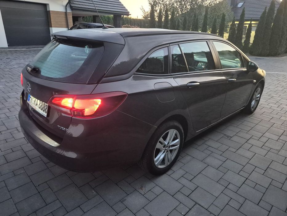 Opel Astra 139000Km 1.4T/150PsNavigacja