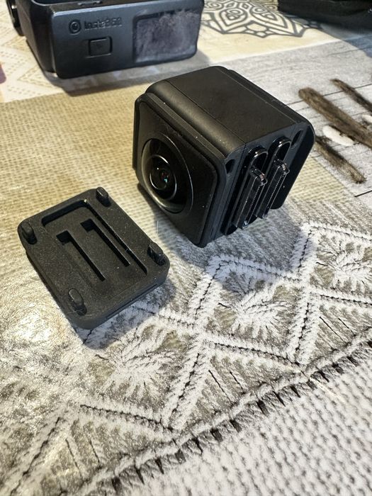 Action-камера Insta360 ONE R