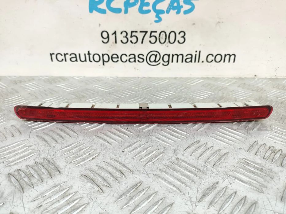 TERCEIRO STOP ORIGINAL AUDI A3 (8P)