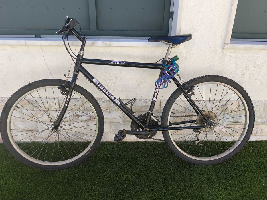 Bicicleta de montanha Ibéria, Roda 26, mudanças Shimano