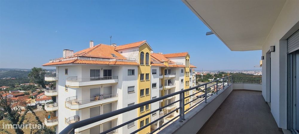 Apartamento T3 Telheiro, Leiria