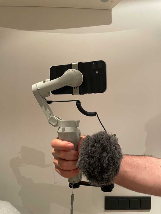 DJI Osmo Mobile 4 Smartphone Gimbal