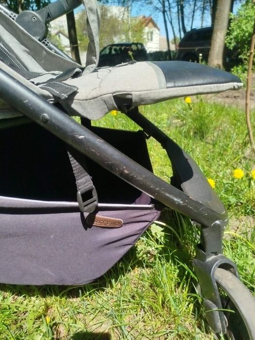 Прогулянкова коляска візок Carrello bravo Carello карелло браво 8512 с