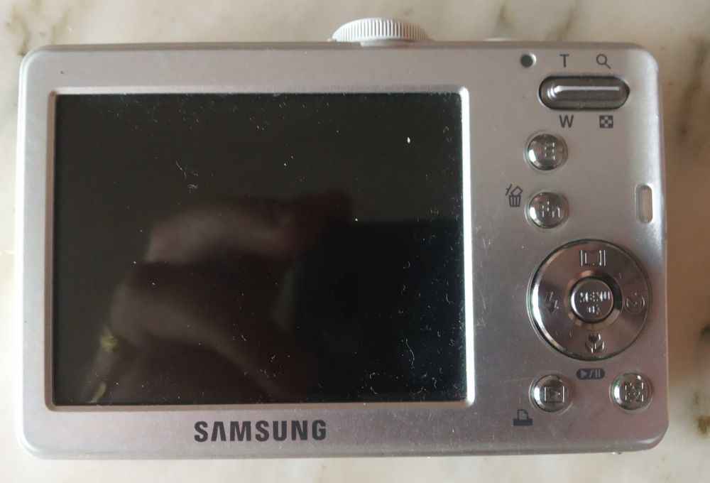 Vendo Câmara Digital Samsung L201