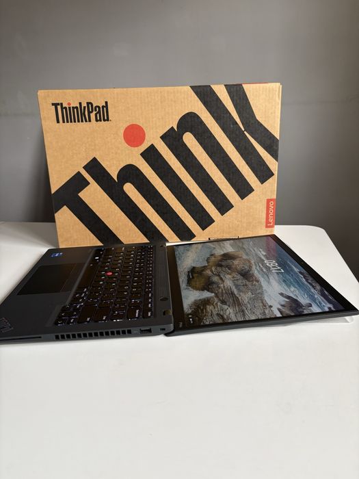Laptop Lenovo ThinkPad P14S 16GB, 512GB Nvidia T550 4GB Win11 Pro, LTE