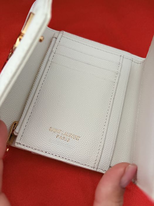 Saint Laurent женский Кожаный кошелек белый