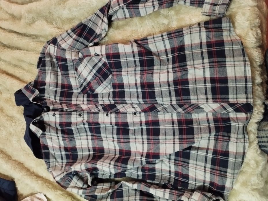 2 Camisas xadrez Tiffosi e Zara novas adolescente