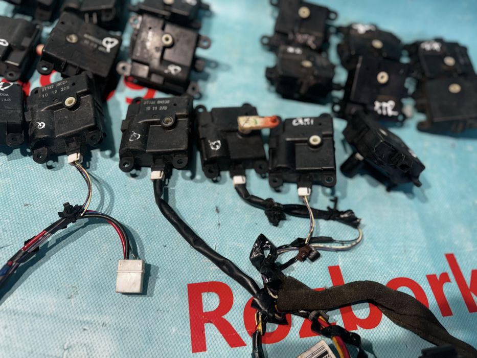 Qashqai j10 привод заслонки печки Ниссан Х трейл Т30