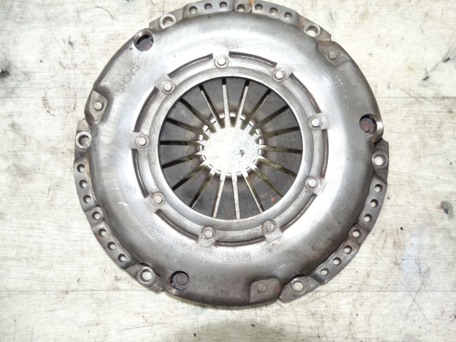 Двомасовий маховик+комплект зчеплення Volvo s40 v50 1.8 3M51-7563-BC