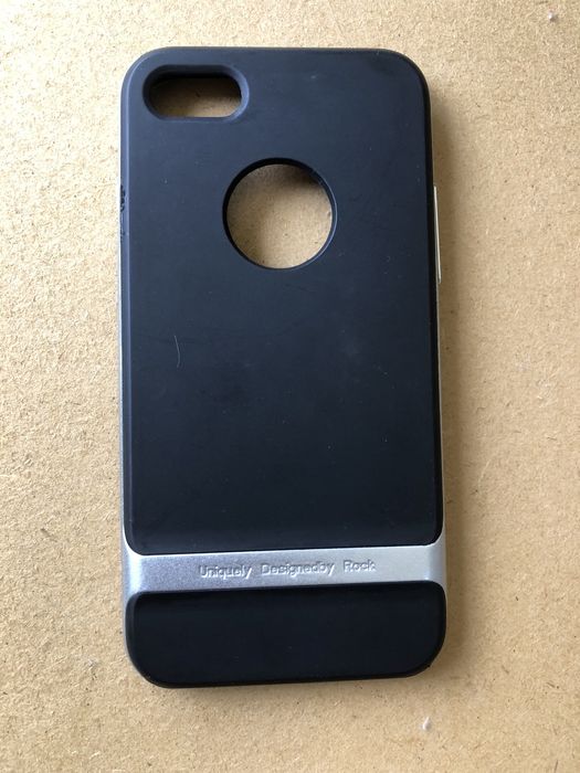 Бампер для айфона 8