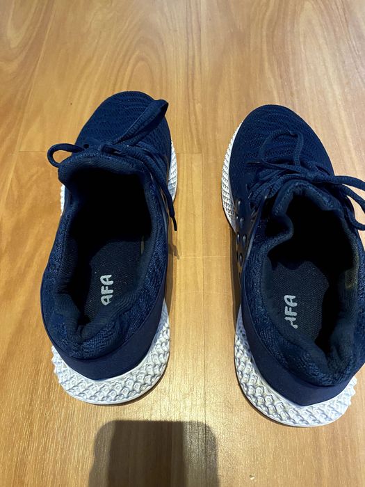 Tenis de desporto tamanho 42