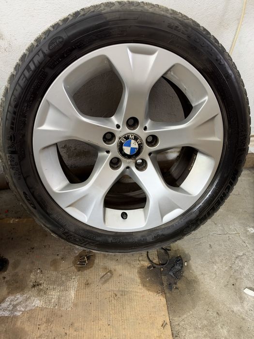 Sprzedam 4 felgi aluminiowe 17” z oponami