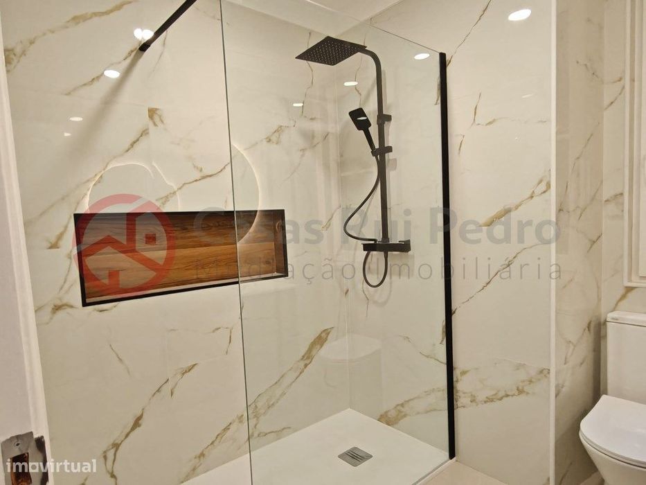 Apartamento T3 totalmente remodelado na Penha de França em Lisboa