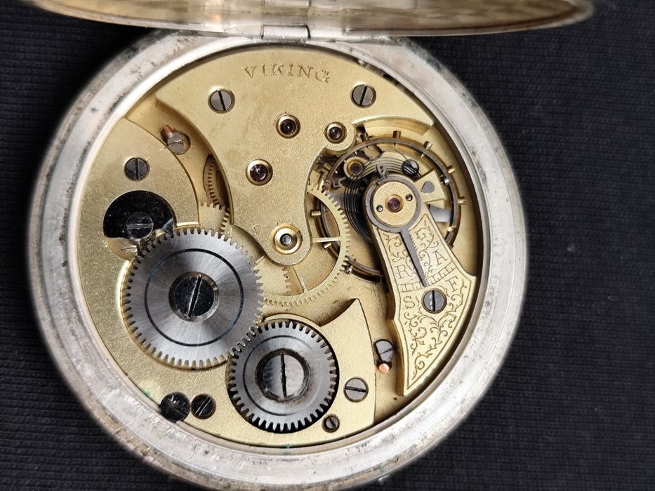 Zegarek wiking do naprawy lub na części