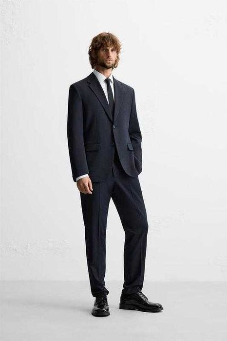 Чоловічий костюм Zara